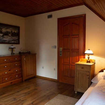 Sarok Vendeghaz Hotel Villány Екстериор снимка