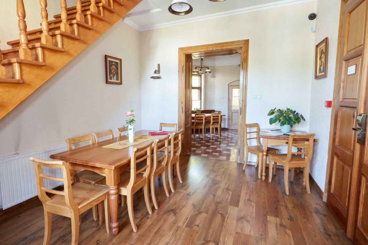 Sarok Vendeghaz Hotel Villány Екстериор снимка